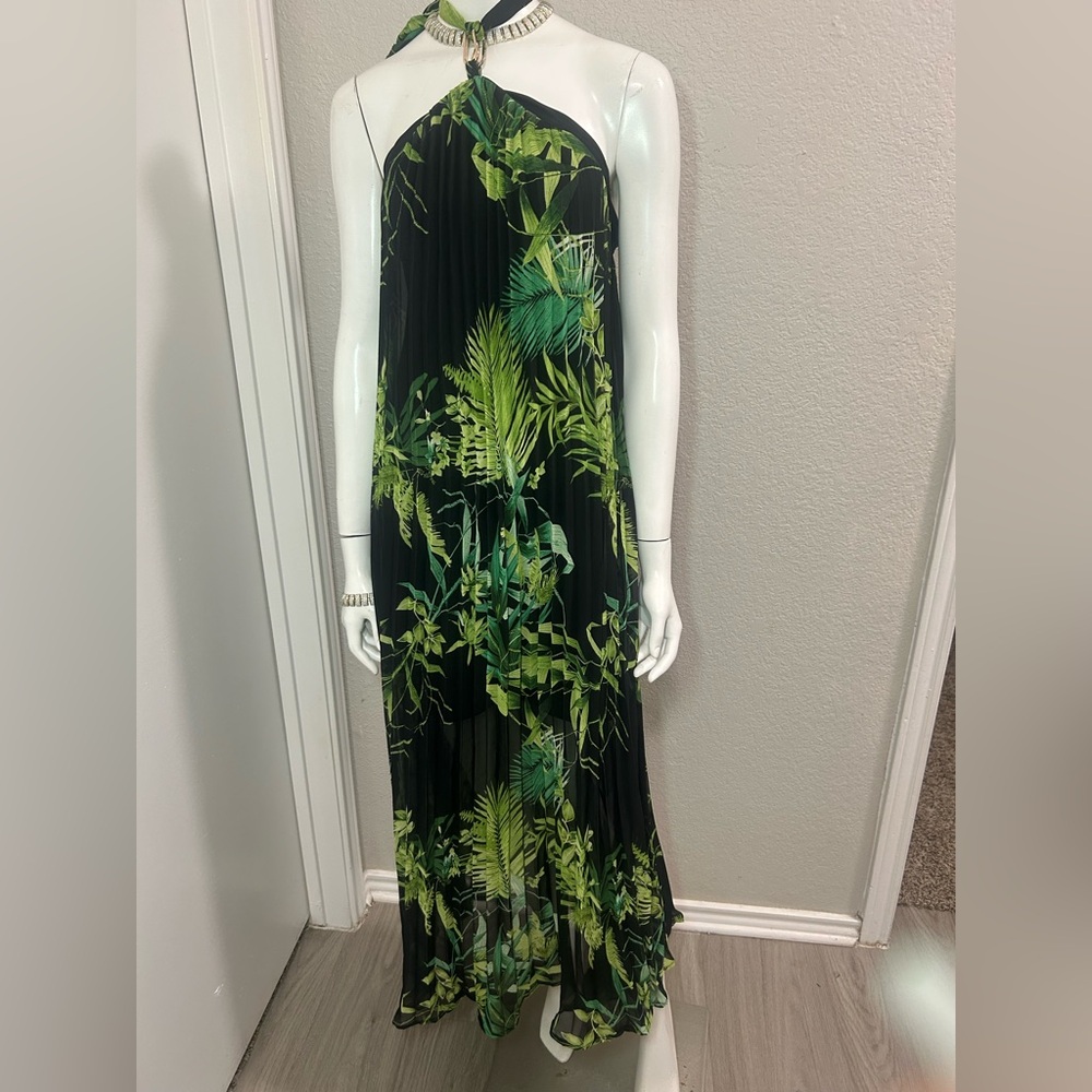 Elegant Green Leaf Print Maxi Dress